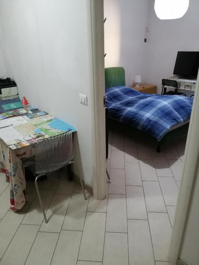 Emily'S Rooms "Villa Romana" Cir17067 Desenzano del Garda Kültér fotó